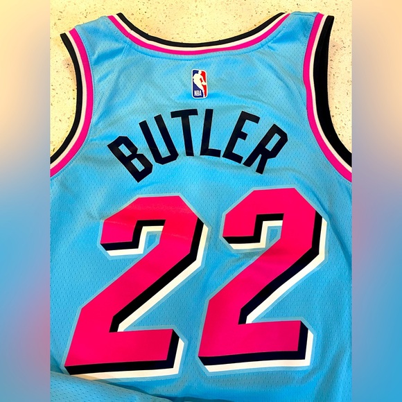 Miami Heat NBA 2019 Jimmy Butler #22 Men’s Jersey - Blue. Medium - Picture 4 of 7